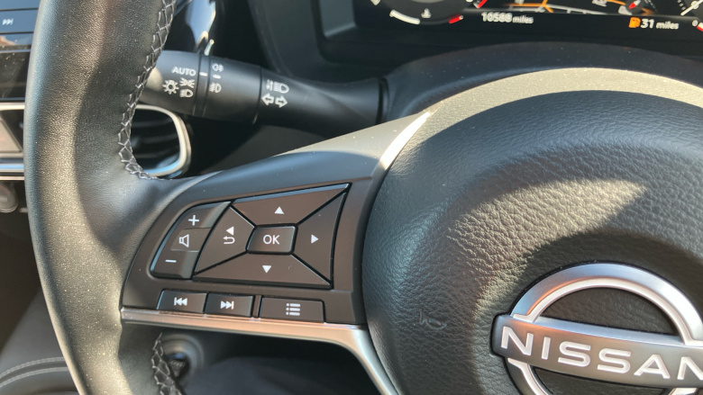 Nissan Juke 1.0 DiG-T Tekna 5dr Petrol Hatchback